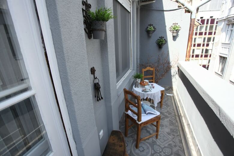 Dfive Apartments - Neo Baroque
