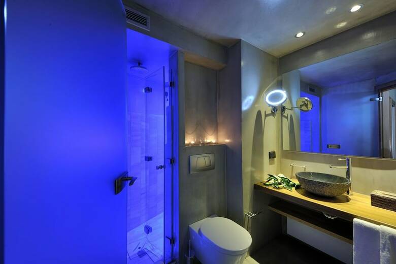 Valeni Boutique Hotel