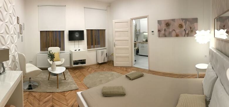 Dfive Apartments - Bathory