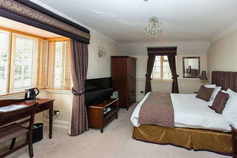 The Lord Bute Hotel & Restaurant