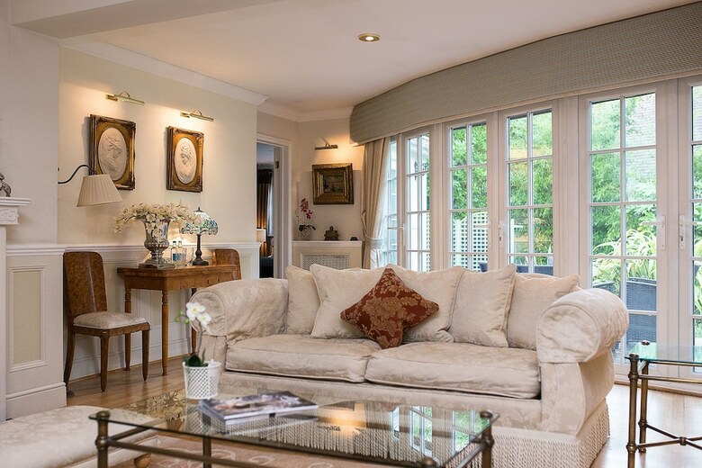 The Lord Bute Hotel & Restaurant
