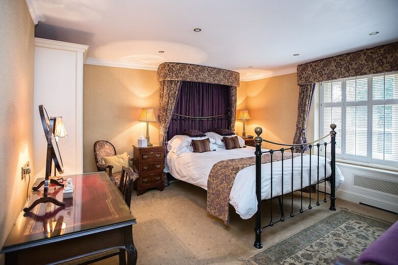 The Lord Bute Hotel & Restaurant