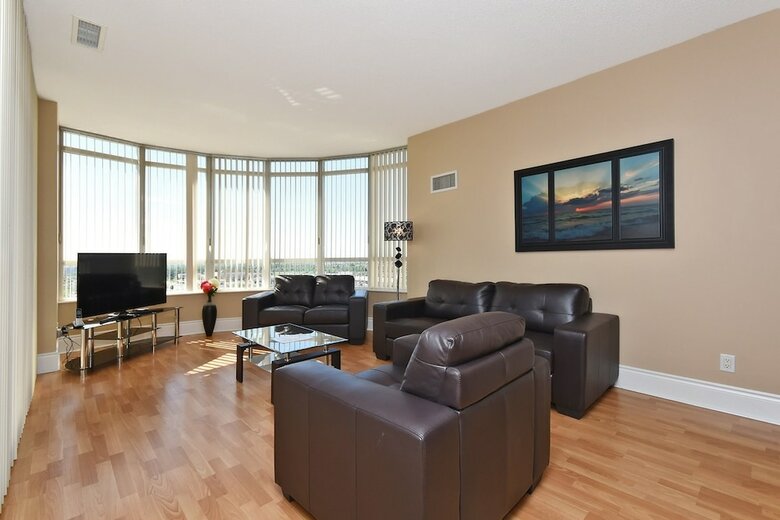 Napa Furnished Suites Square One