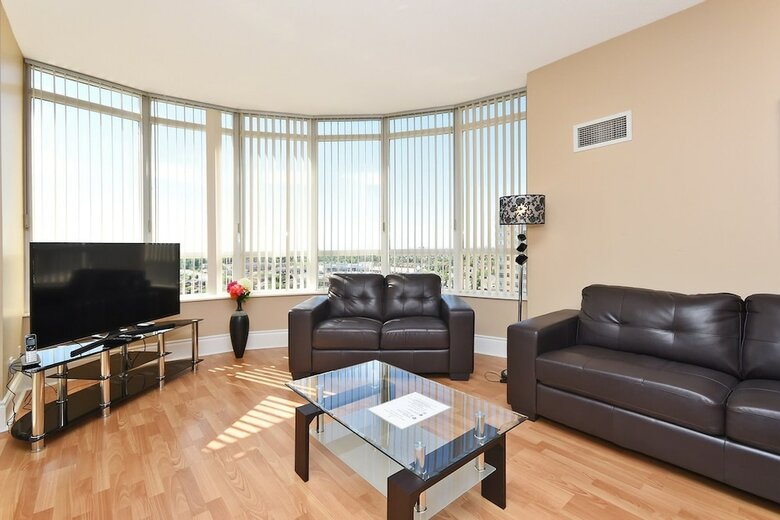 Napa Furnished Suites Square One