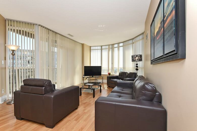Napa Furnished Suites Square One