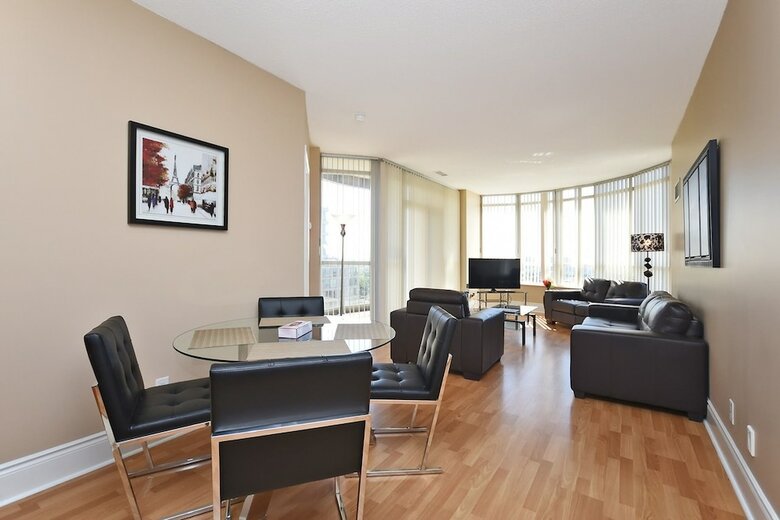 Napa Furnished Suites Square One