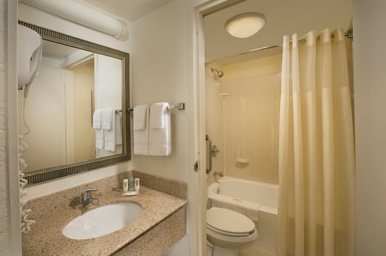 Hotel Quality Inn Miami Airport - Doral
