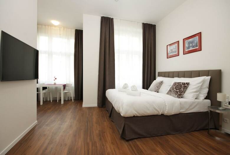 Apartamentos Elizabeth Suites