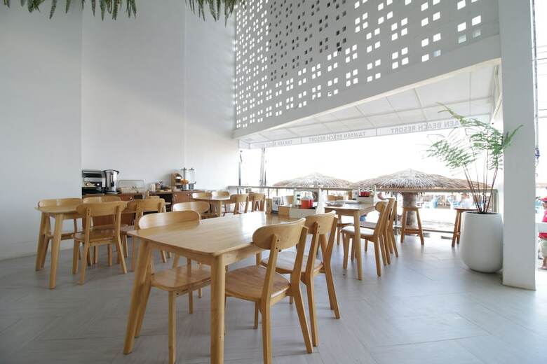 Hotel Tawaen Beach Resort