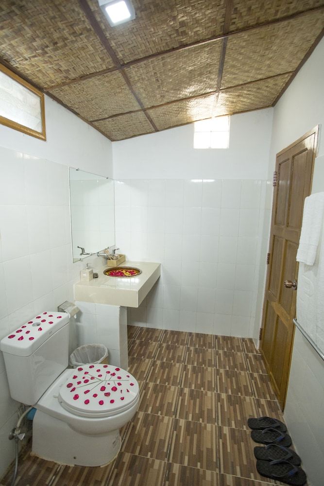 Hotel Jl Lodge Ngwe Saung