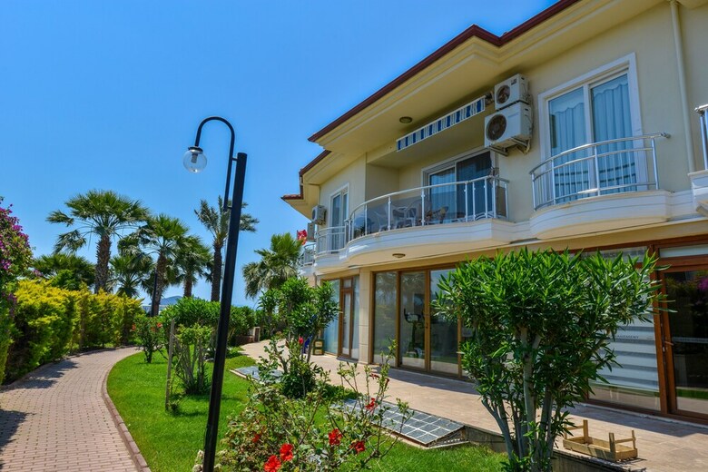 Sunset Beach Villas And Apartments