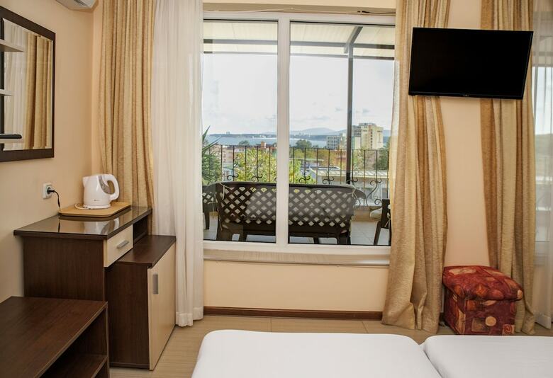 Ivano Hotel