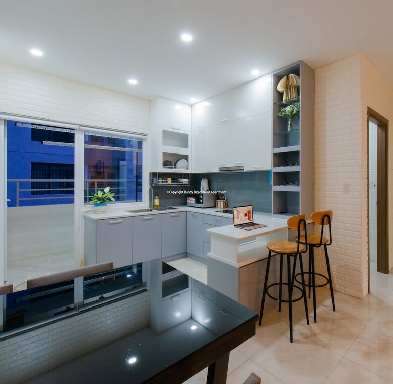 Handy Beachfront Apartment