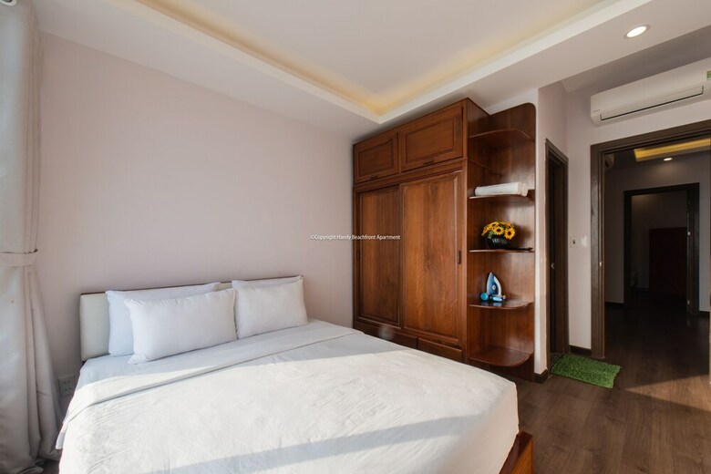 Handy Beachfront Apartment