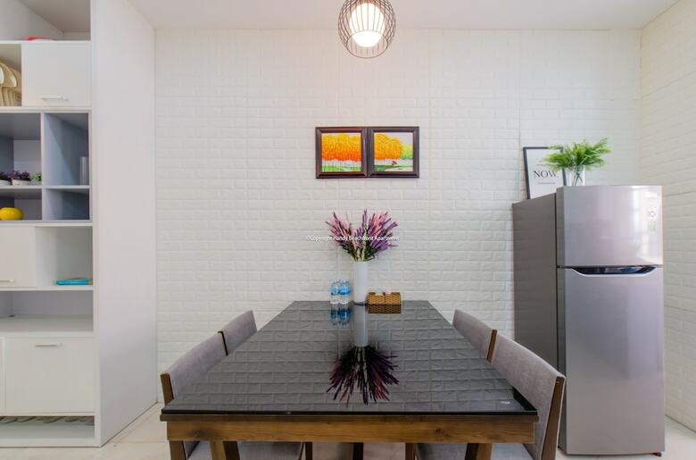 Handy Beachfront Apartment