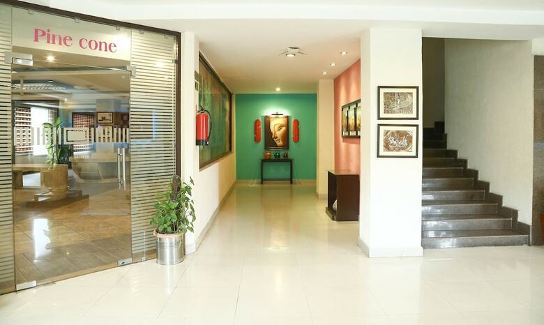 Hotel Treebo Trend Gk Conifer