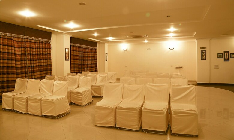 Hotel Treebo Trend Gk Conifer