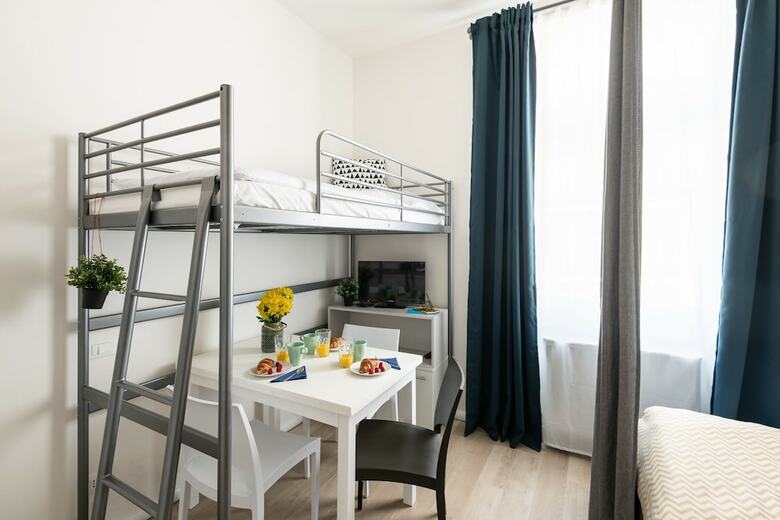 Wenzigova Apartments
