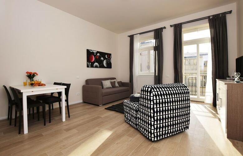 Wenzigova Apartments