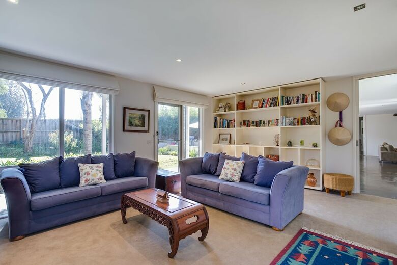 Portsea Place