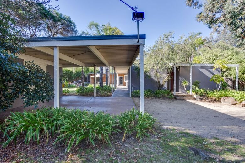 Portsea Place