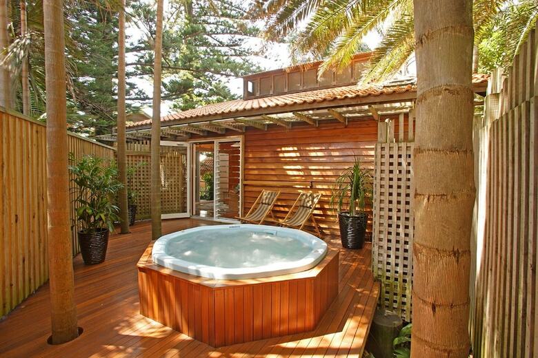 Hotel Kims Beachside Retreat