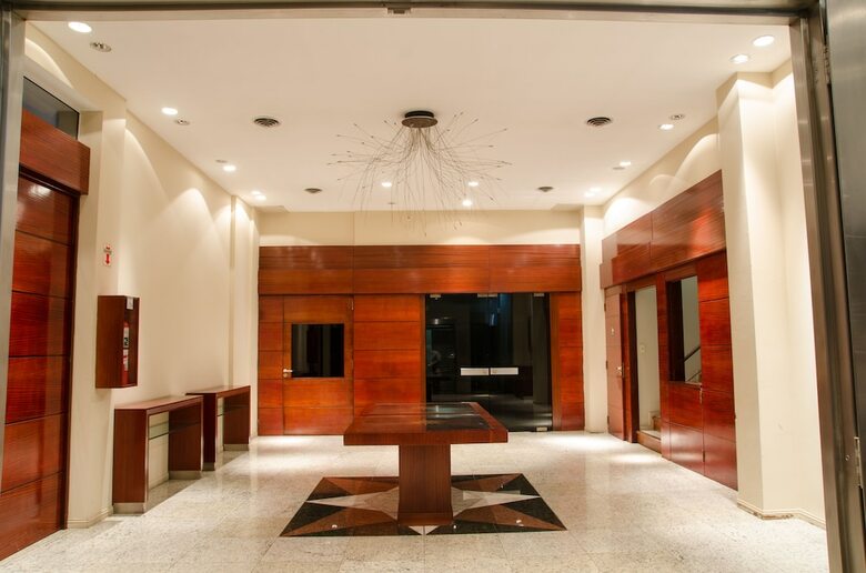 San Nicol�s Plaza Hotel