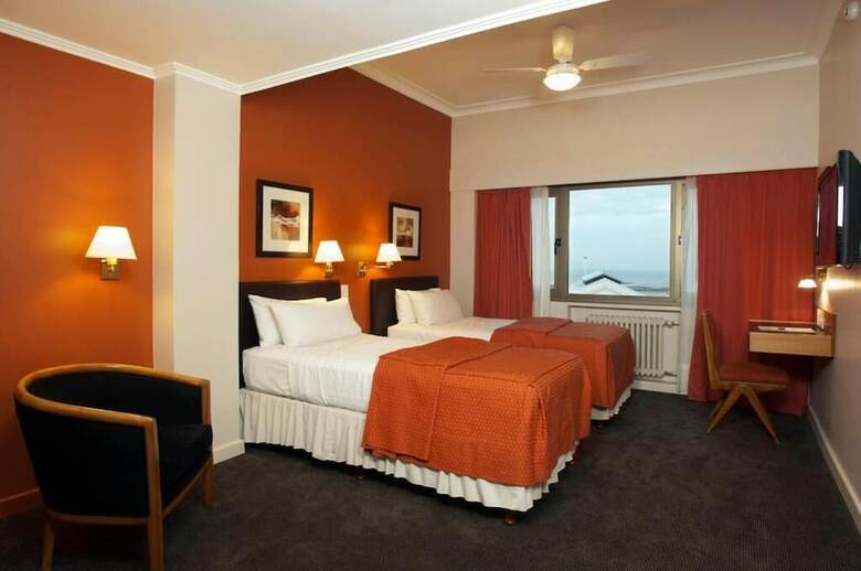 Austral Express Hotel