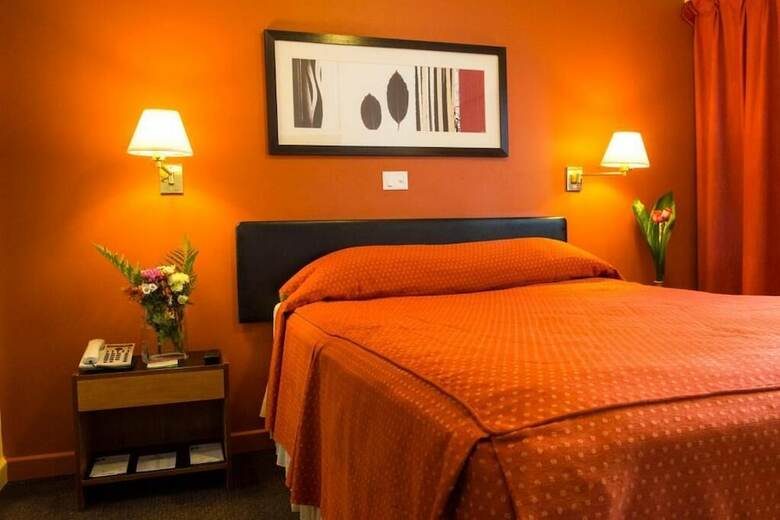 Austral Express Hotel