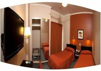 Austral Express Hotel