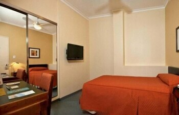 Austral Express Hotel