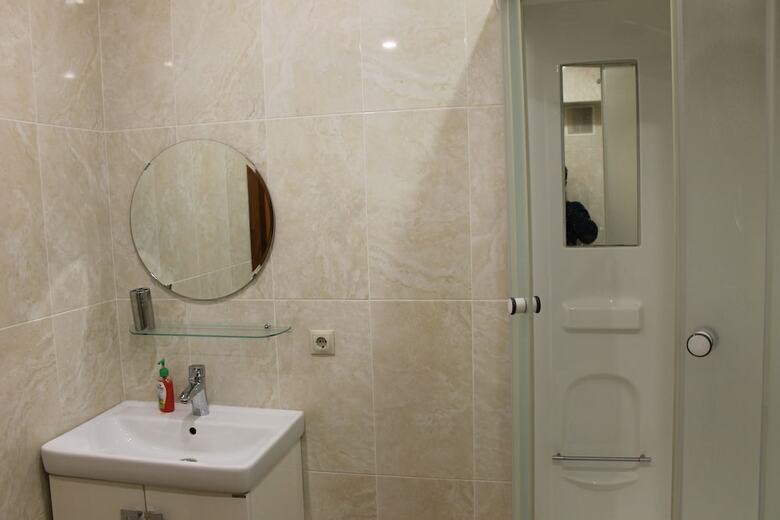 Hotel Sarin