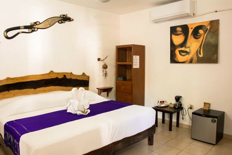 Bed & Breakfast Pacha Tulum Boutique Hotel