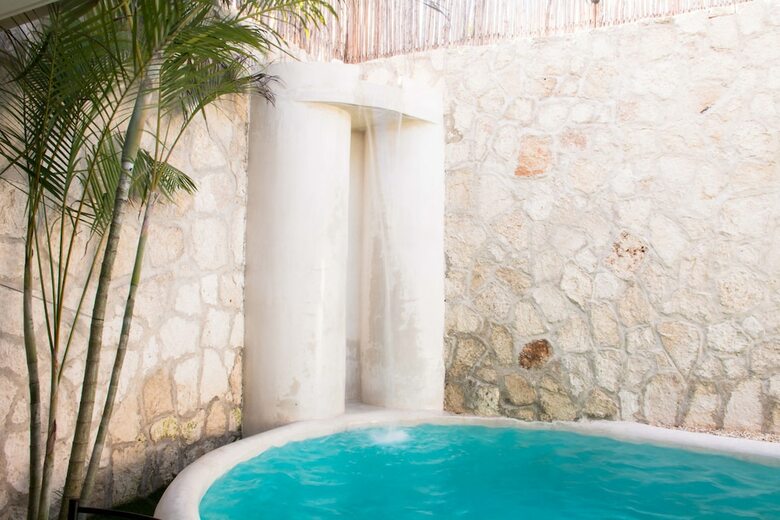 Bed & Breakfast Pacha Tulum Boutique Hotel