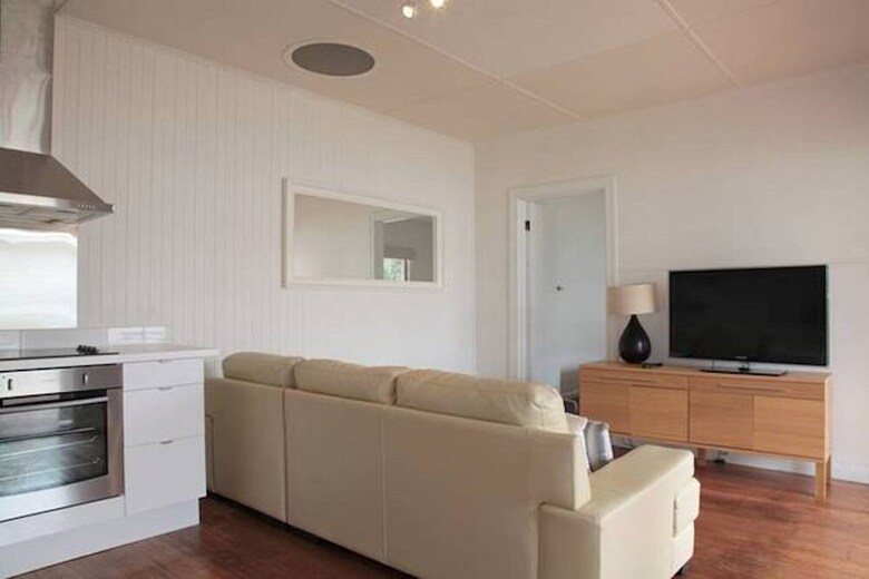 Sorrento Beach Cottages 2