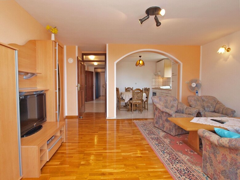 Apartment Denis 19