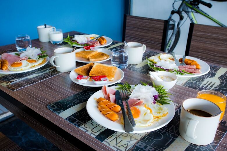Hostal Khaolak Benzotel Hotel