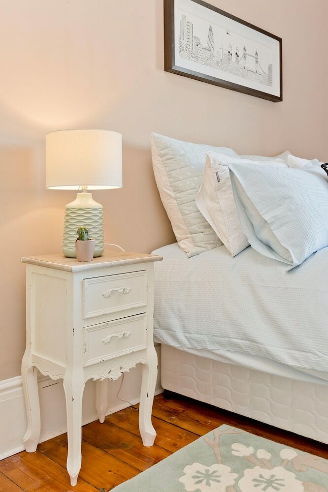 2 Bedroom Penthouse Apartment Sleeps 4