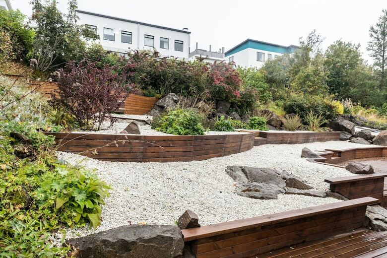 Sjf Villa With Hot Tub And Mountain View