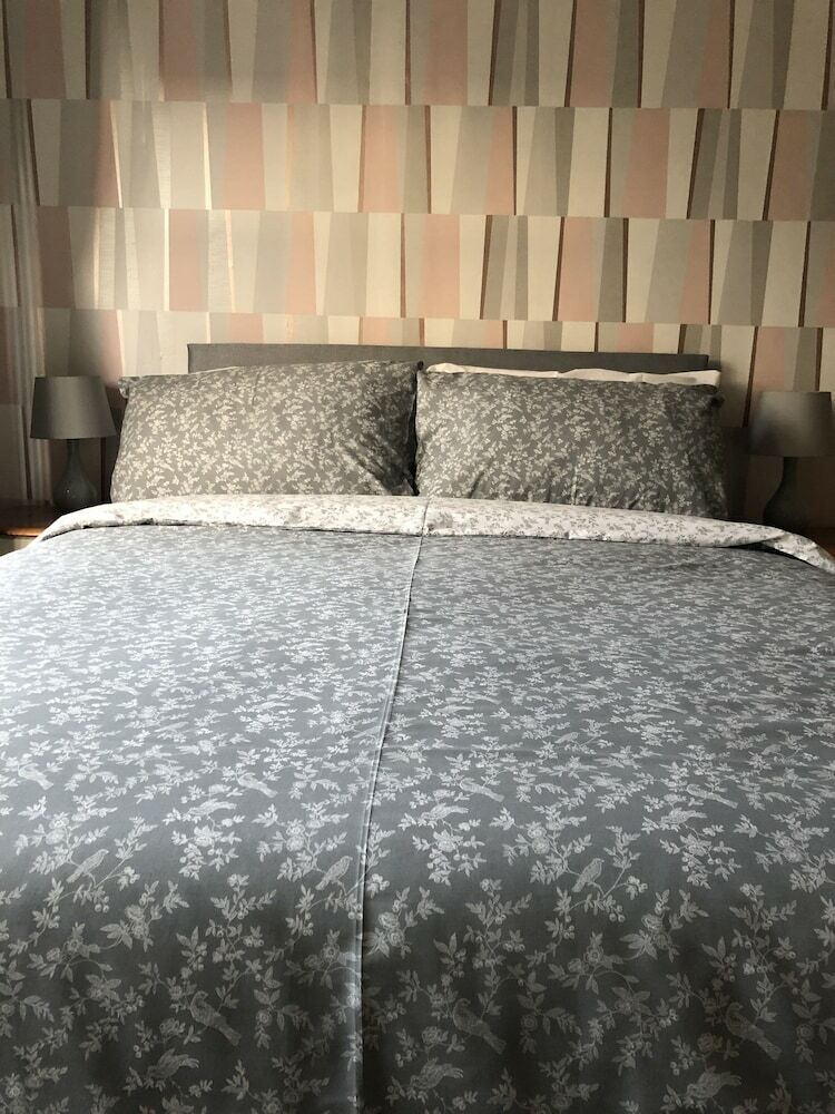 Fountaindale Hotel - Guest House