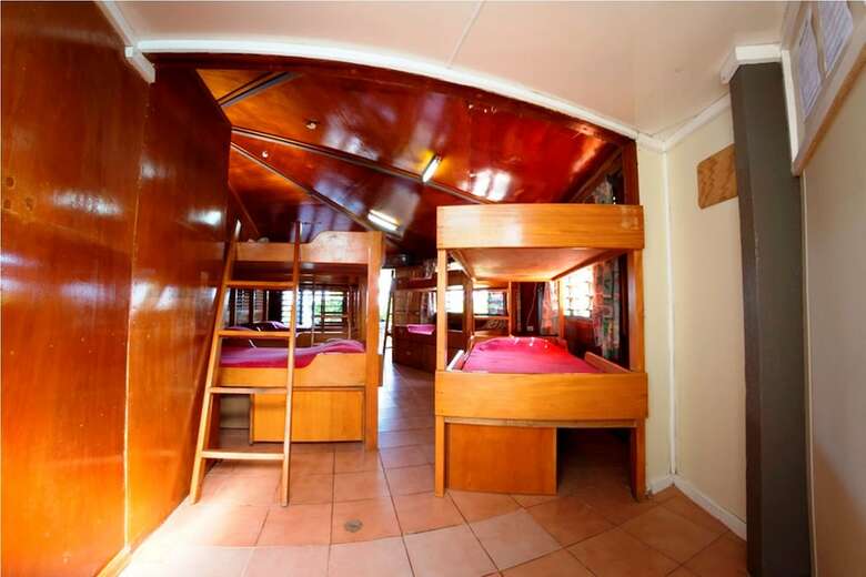 Hotel Beachcomber Island Resort