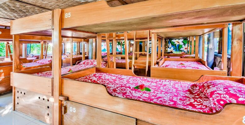 Hotel Beachcomber Island Resort
