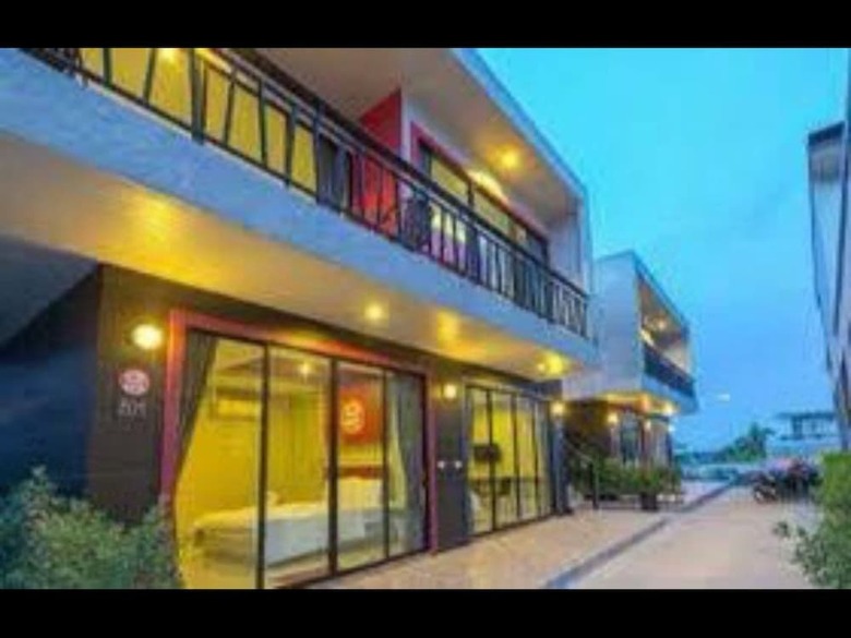 Hotel Koh Larn F.c.