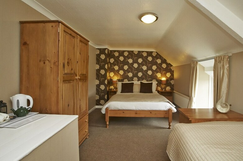 Smugglers Rock Country House B&B