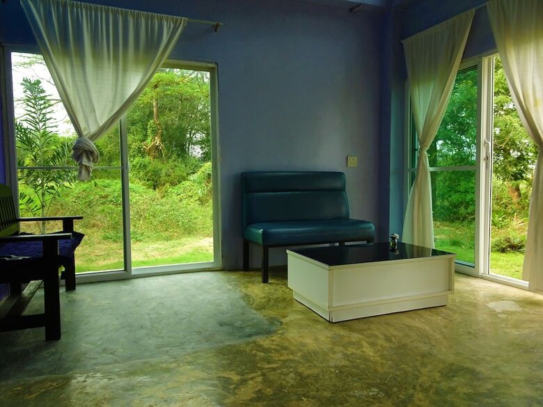 Hotel Happy Hamlets Resort