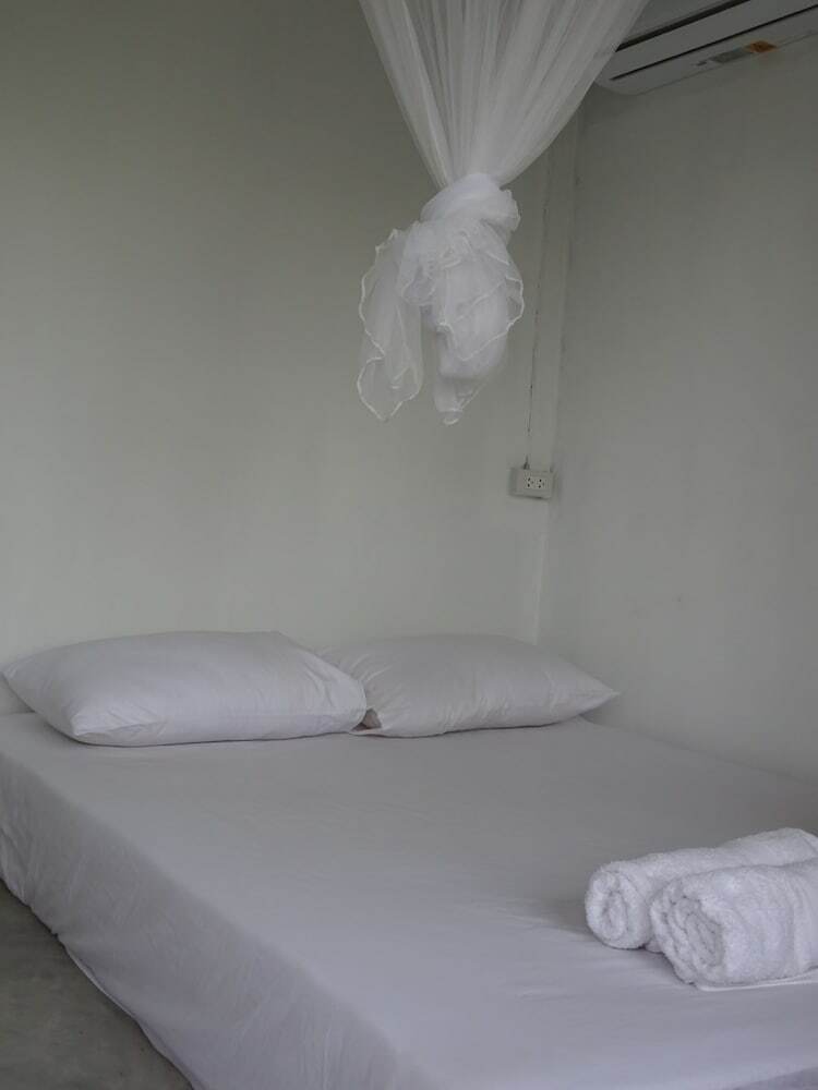 Hotel Happy Hamlets Resort