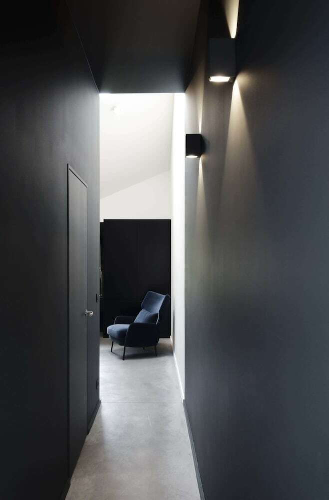 Hotel Dimensions M