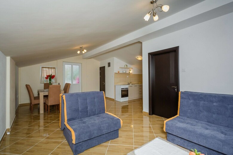 Paradise Bay Apartments