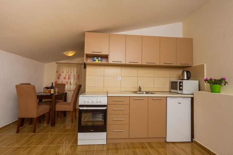 Paradise Bay Apartments