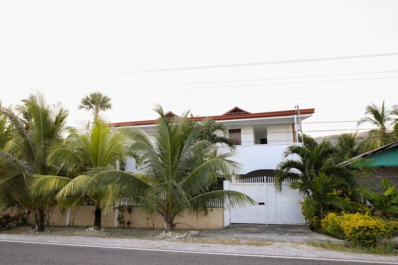 Hotel Luzmin Bh - White House